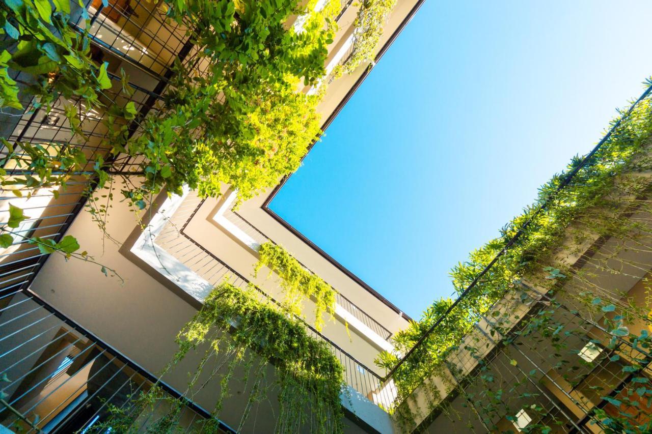 Tanaga Coliving Otel Seminyak Dış mekan fotoğraf
