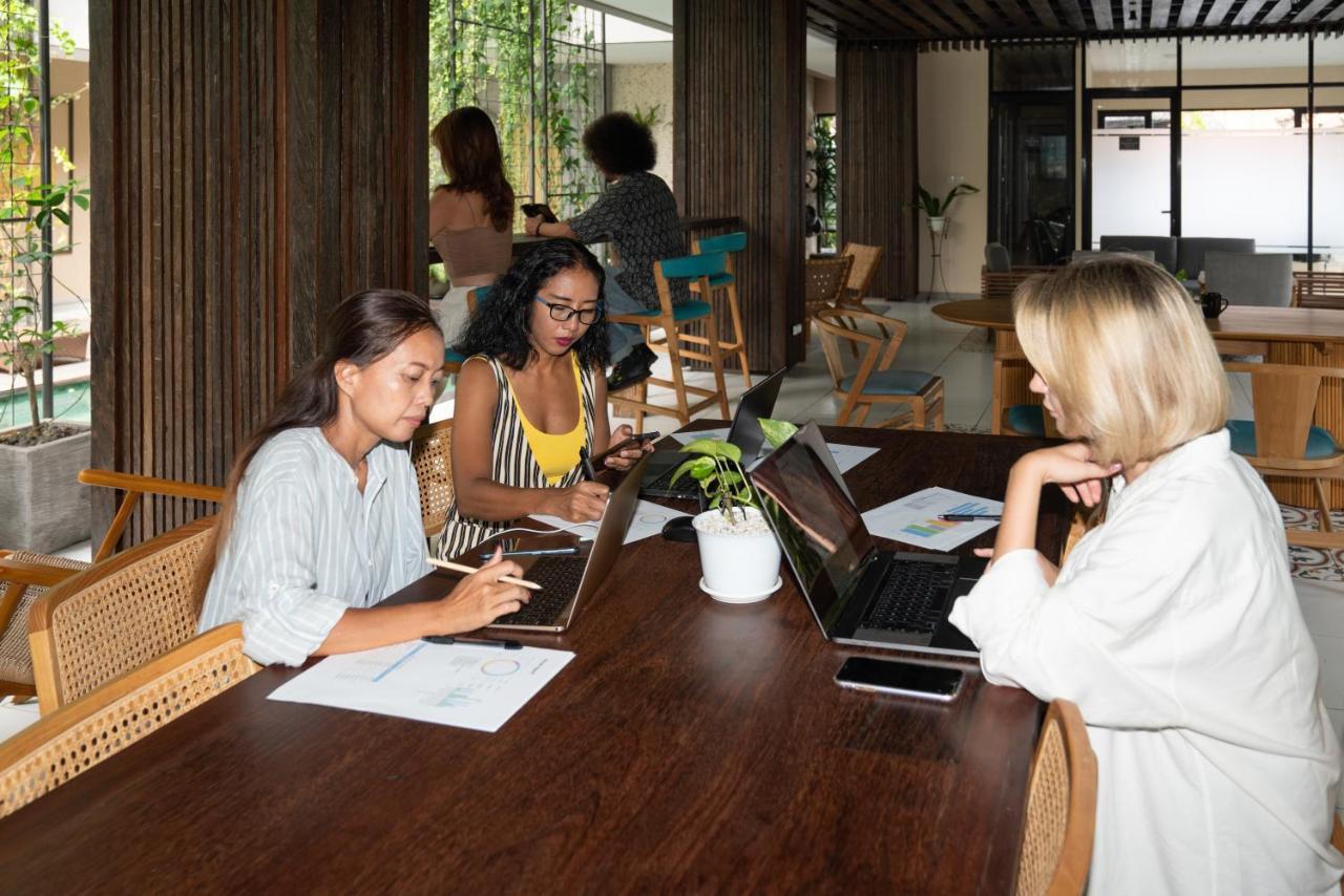 Tanaga Coliving Otel Seminyak Dış mekan fotoğraf